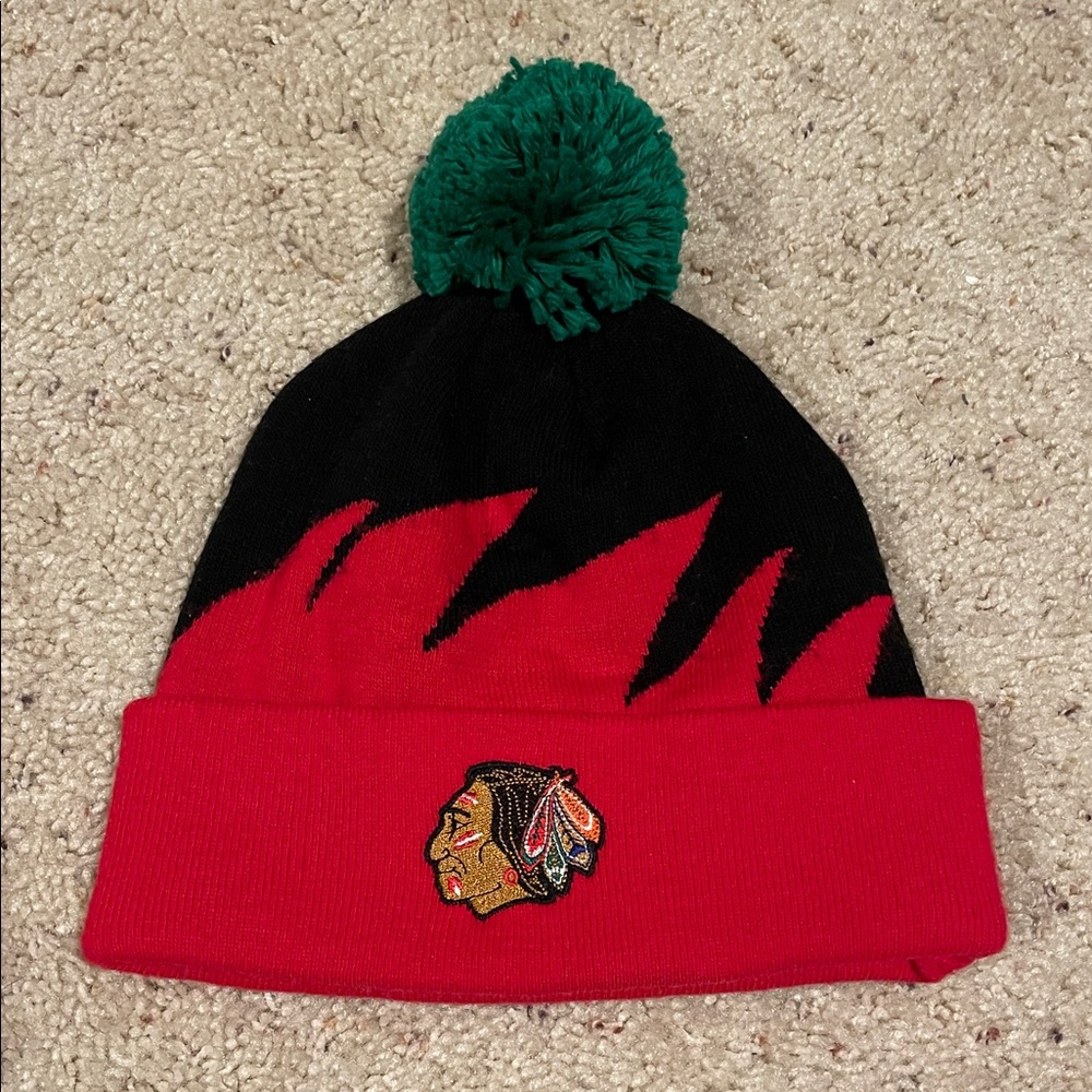 VINTAGE WAVE COLORWAY MITCHELL & NESS POM POM BEANIE